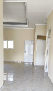 02 surowijoyo ruang dalam dilihat dari pintu depan 500