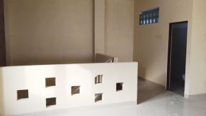 10 tangga dan kamar mandi lantai 3 500