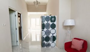 blok e 01 tampak dalam di lihatdari pintu masuk