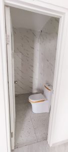 monaco 10 kamar mandi umum lantai 2